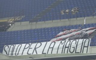 curva sud continua la contestazione a dirigenza e proprietà, ma danneggia le prestazioni della squadra